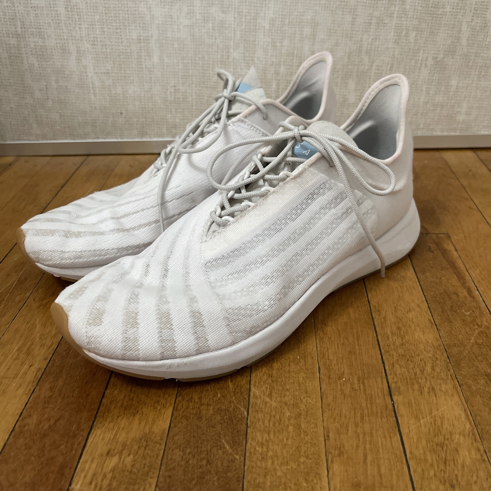 Saysh One Allyson Felix Womens White Athletic Running Walking Sneaker Shoes US 9