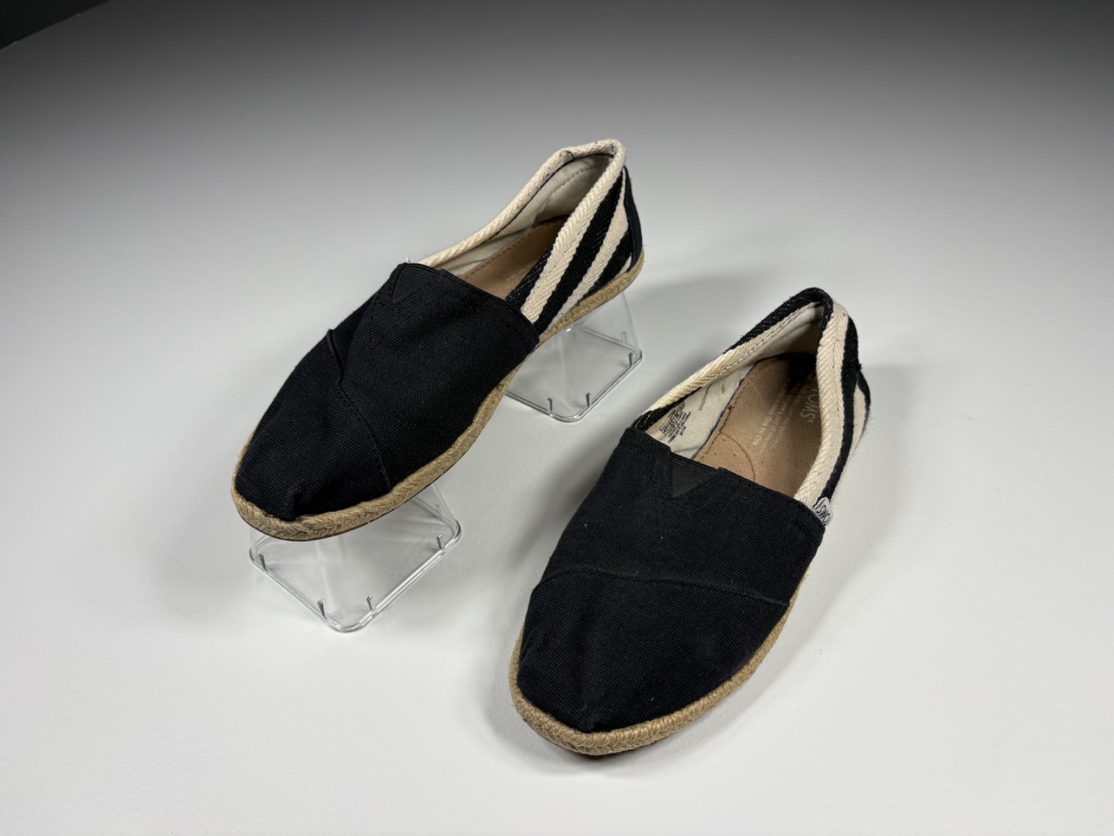 TOMS Flats Women 7.5 Black White Striped Canvas Casual Travel Comfort Boho