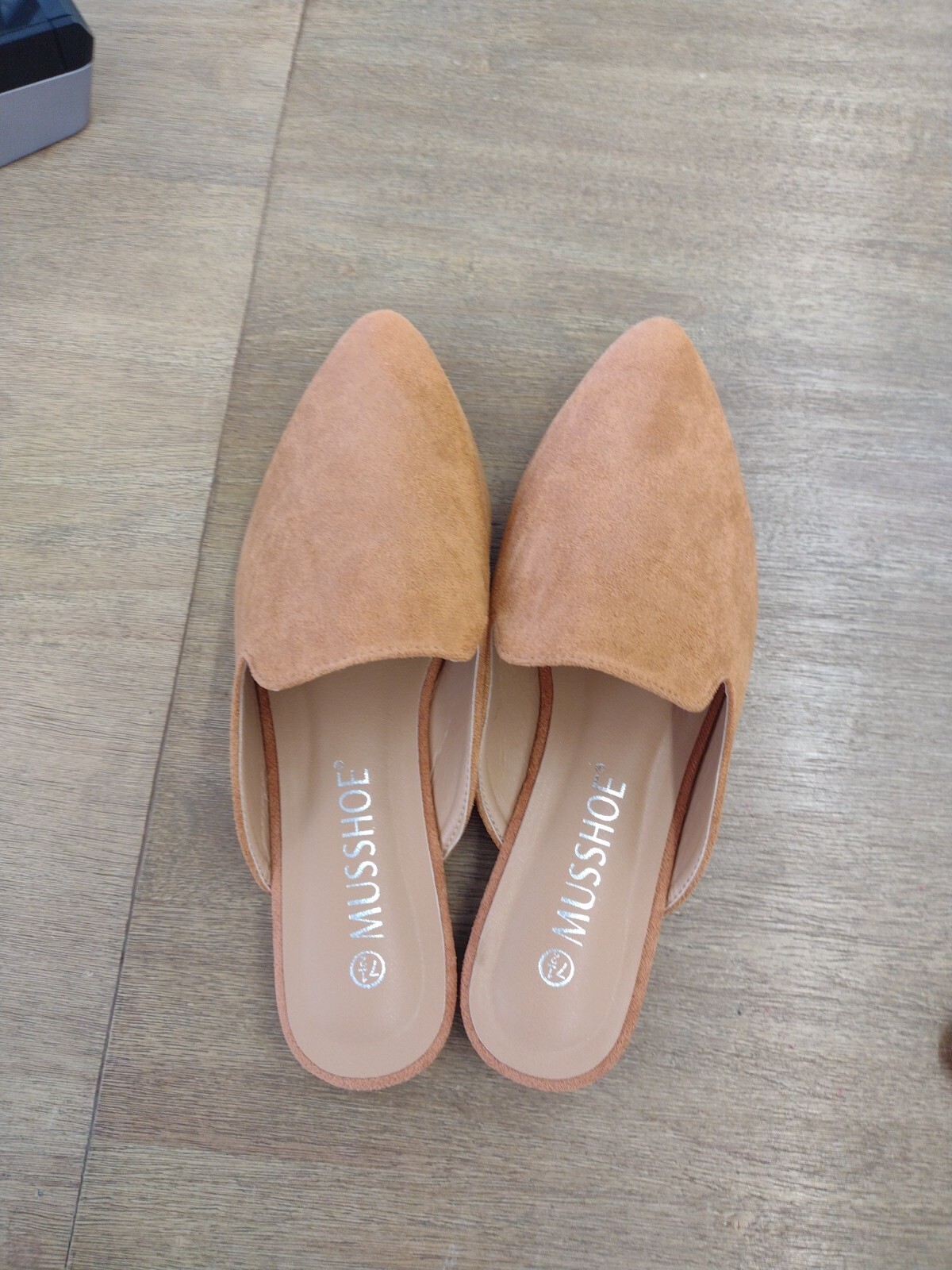 Musshoe Women’s Pointed Toe Mules Tan Suede Size 7.5