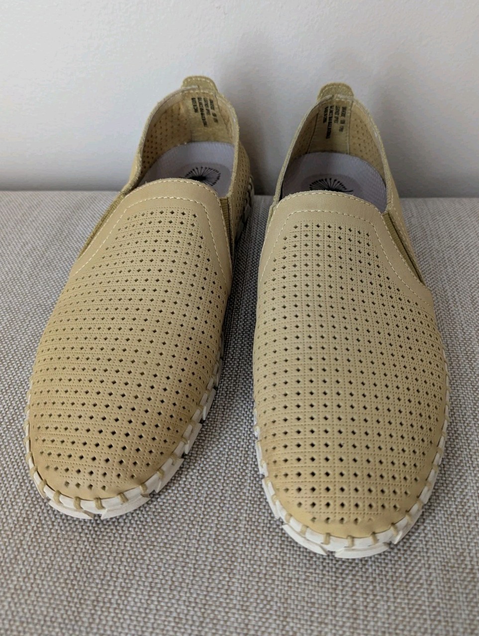 OTBT Womens Universe Shoe Size 10 Yellow Leather Perforated Slip On Flat Loafer