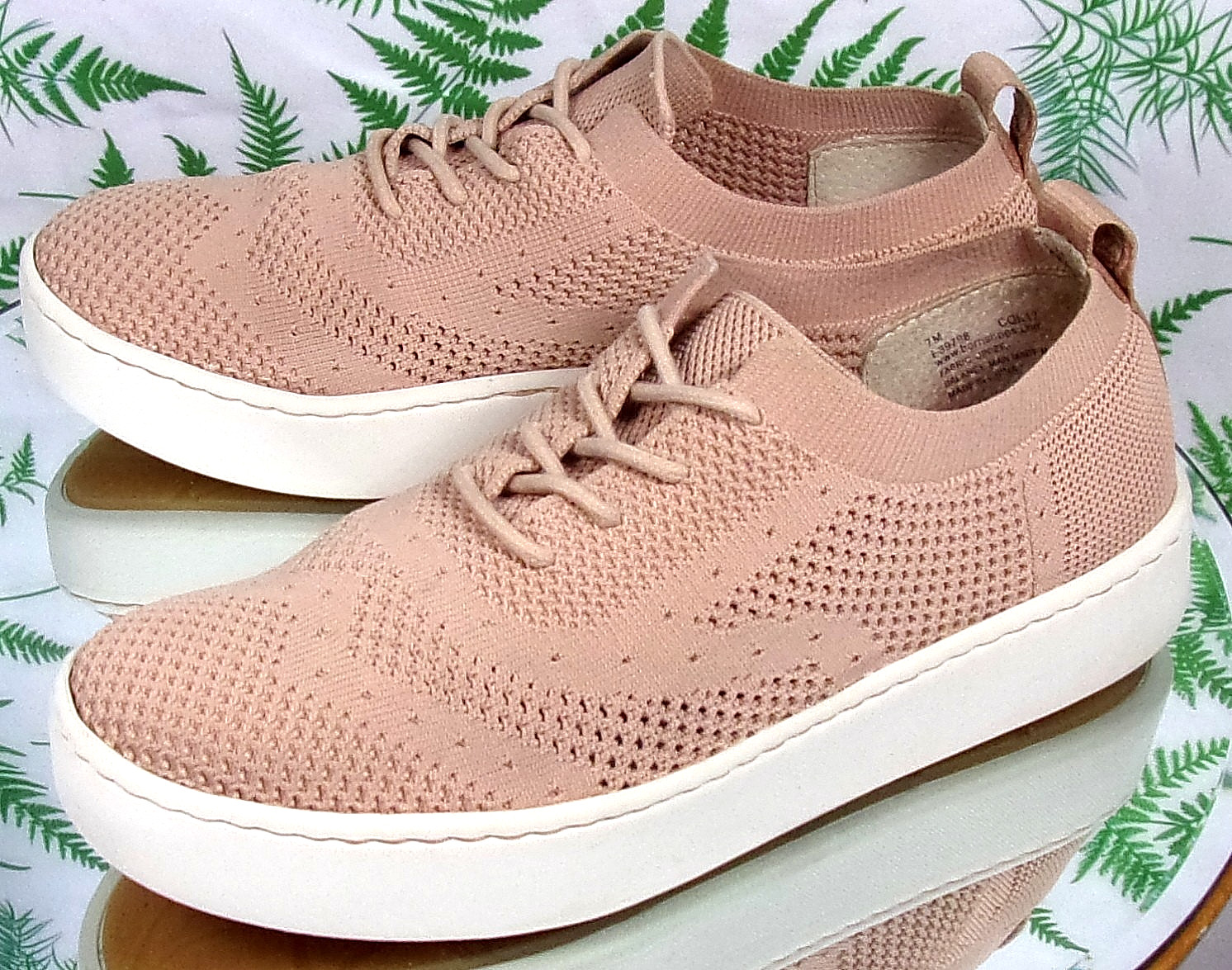 BORN SUNBURST PINK BLUSH FABRIC SNEAKERS SLIP ONS COMFORT SHOES US WOMENS SZ 7 M