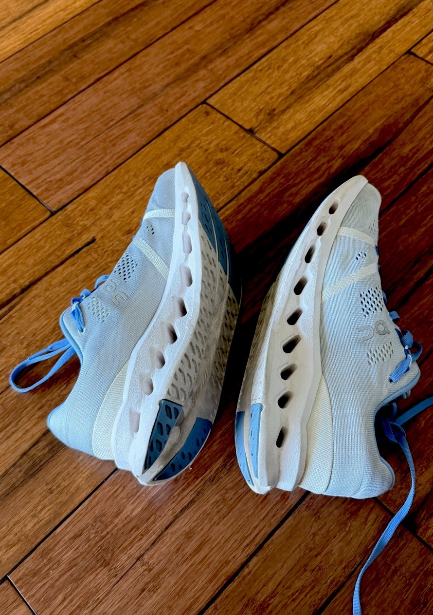 Authentic On Cloudsurfer Womens Heather/White Sneaker Shoes Size 10-Super Comfy!