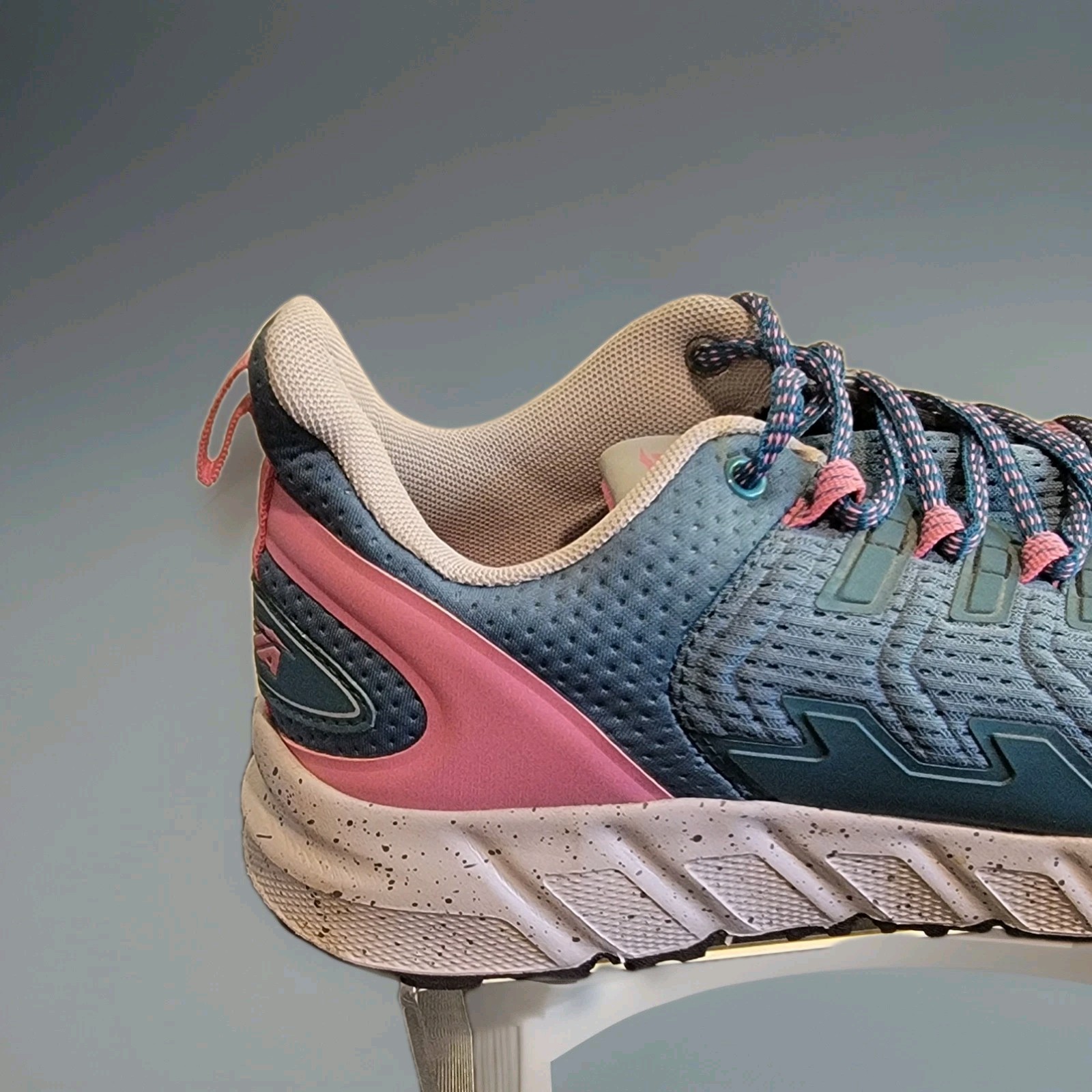 Womens AVIA Hightail Teal Pink Breathable Athletic Walking Sneakers Shoes 10