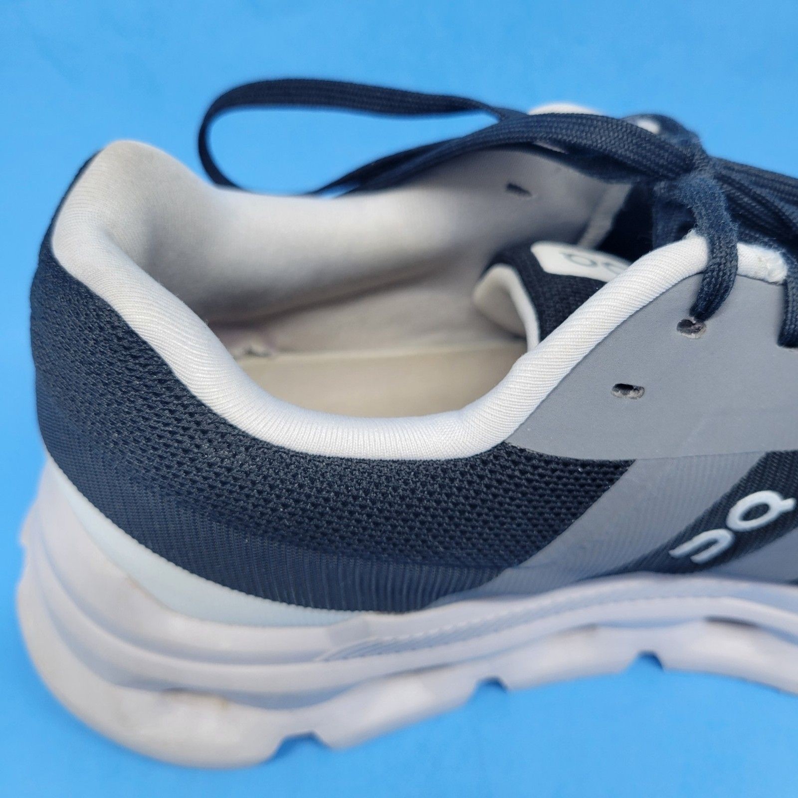 ON Cloudrunner Womens Eclipse Black Running Sneakers Size US 10 EUR 42 READ DESC