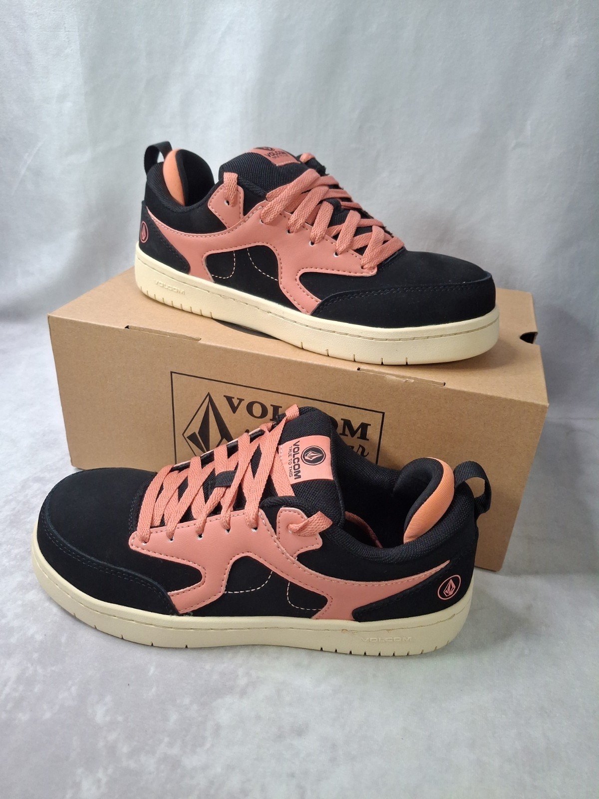 VOLCOM VITALS WOMEN’S SKATE INSPIRED WORK SHOE BOOTS VM30617F Size 5.5 M