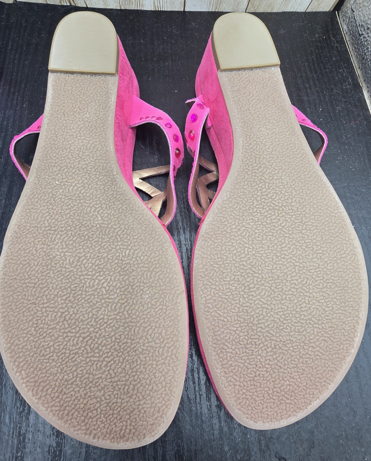Vaneli Kate Barbie Hot Pink Suede Rhinestone Women’s Wedge Heel Sandals Size 11M