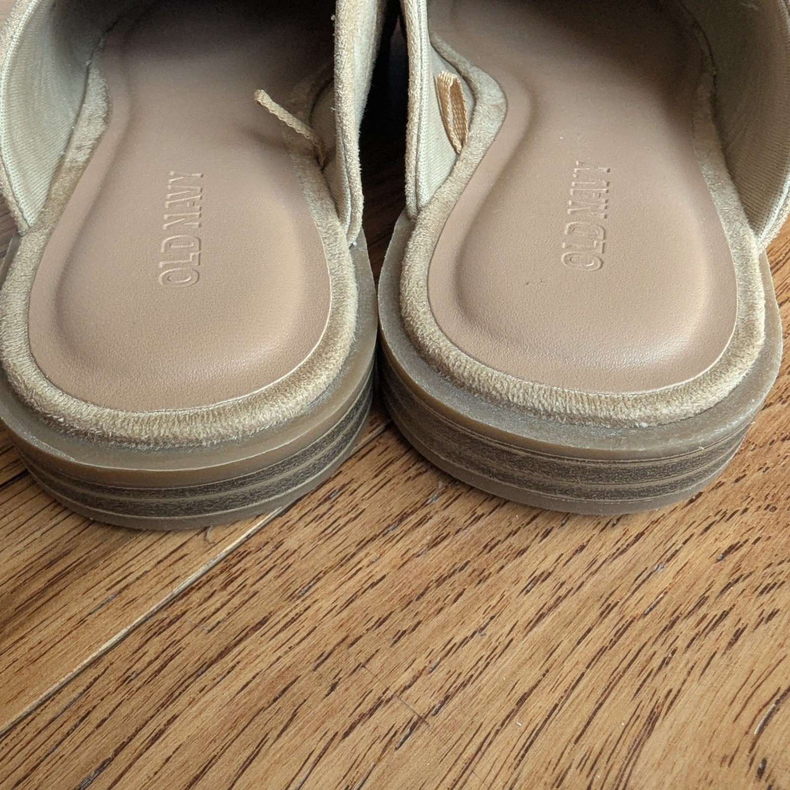 Old Navy Sand Beige Vegan Suede Loafer Mule Flats Womens Sz 7 Minimalist Preppy