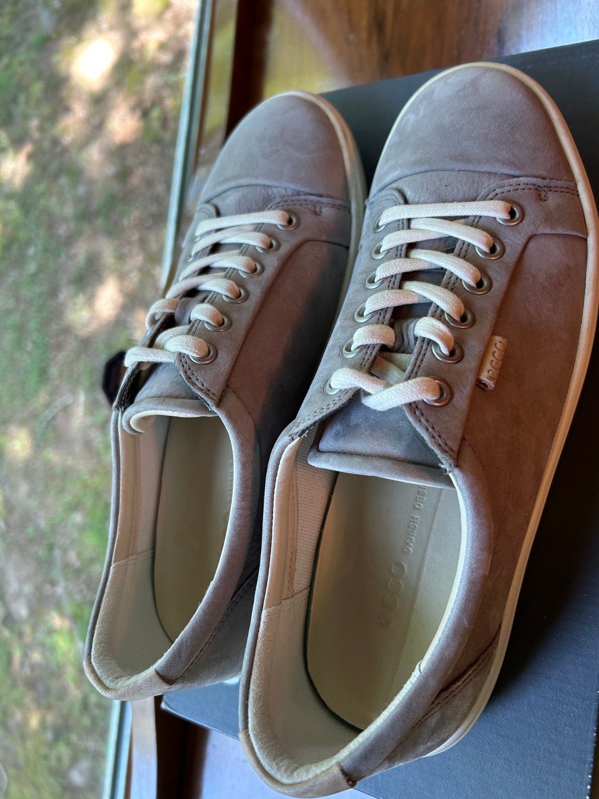 Ecco Soft Nubuck Leather Lace-Up Sneaker Warm Grey EU38 . US 7-7.5. VGUC!