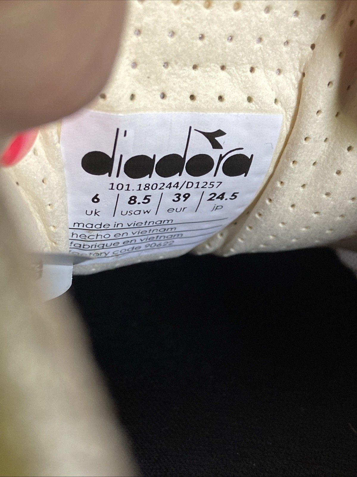 Diadora Cellula size 8.5 Sneakers Athletic Running Athleisure Comfort Designer