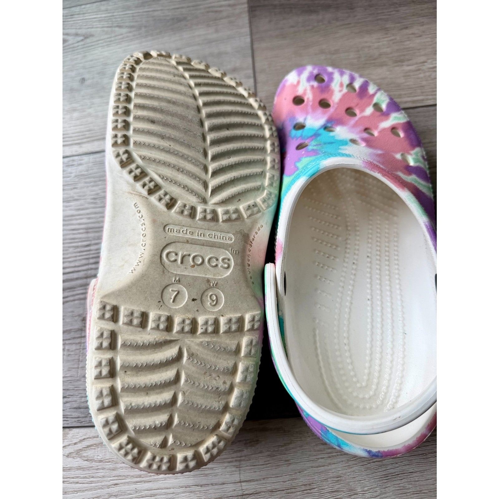 Crocs Tie Dye Pastel Sandals Clogs Summer Casual Workwear Womens 9 Mens 7
