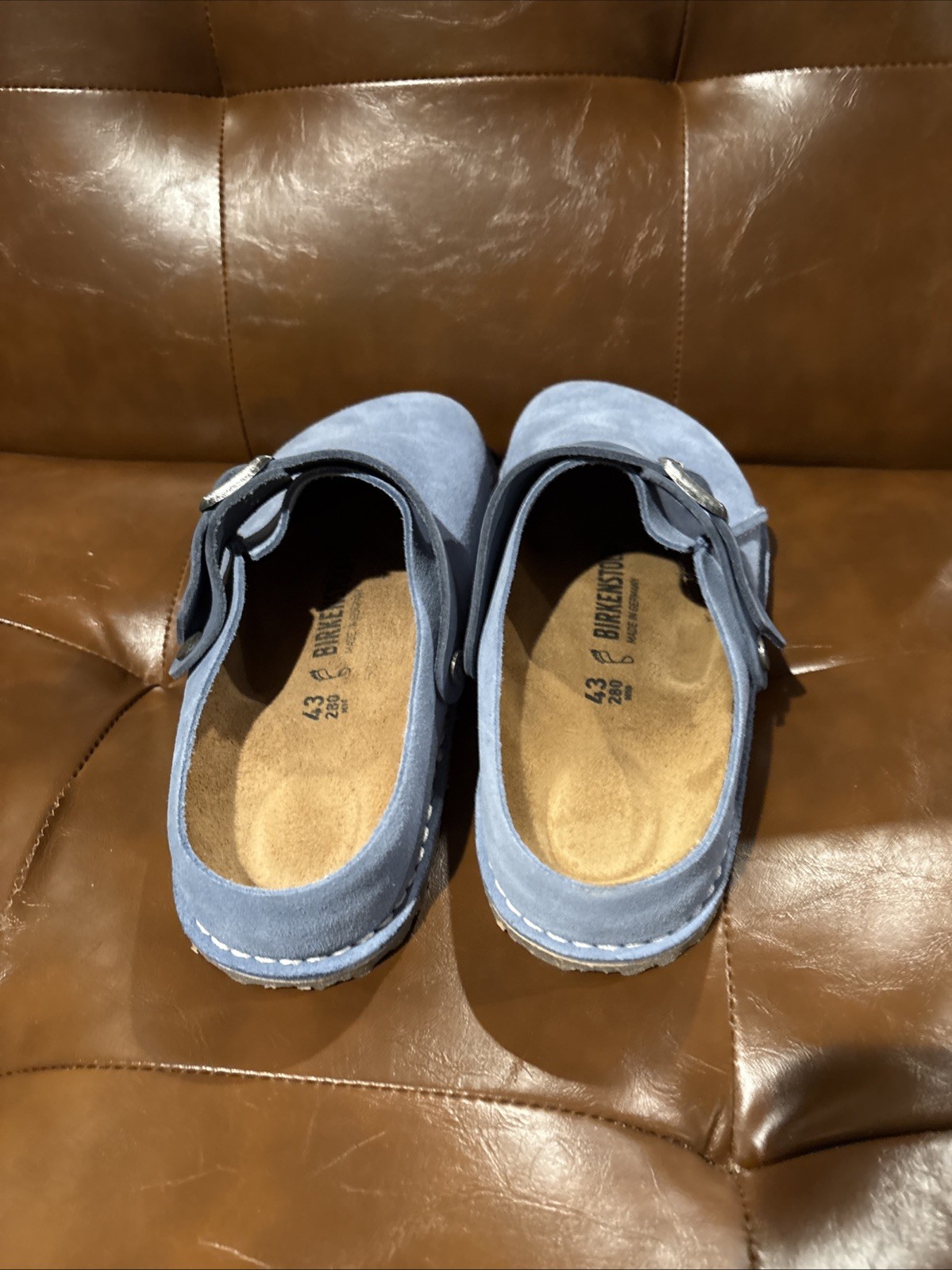 BIRKENSTOCK PREMIUM LUTRY MEDIUM/NARROW WIDTH UNISEX CLOGS WITH BACKSTRAP SUEDE