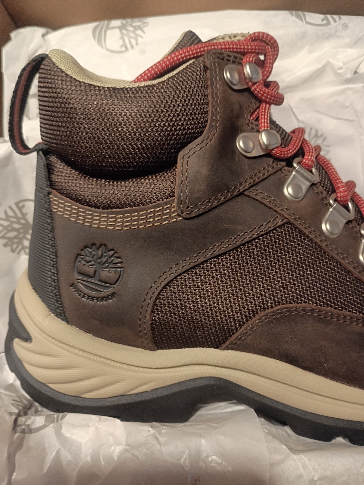 Womens TIMBERLAND WHITE LEDGE WATERPROOF MID Prem choc Leather HIKER Sz 7.5 Wide