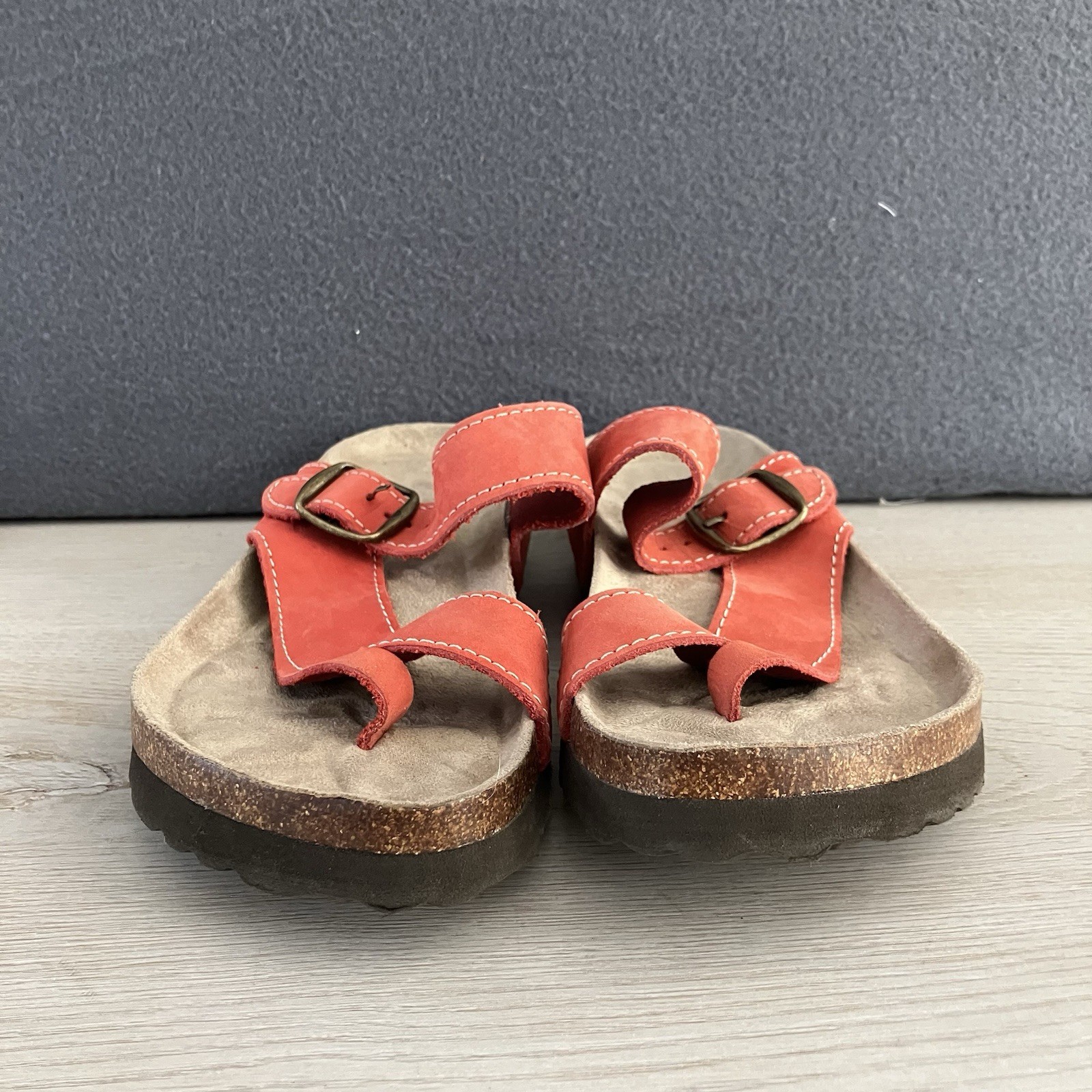 White Mountain Womens 6M Red/Coral Carly Thong Sandals Leather Upper Cork Bed