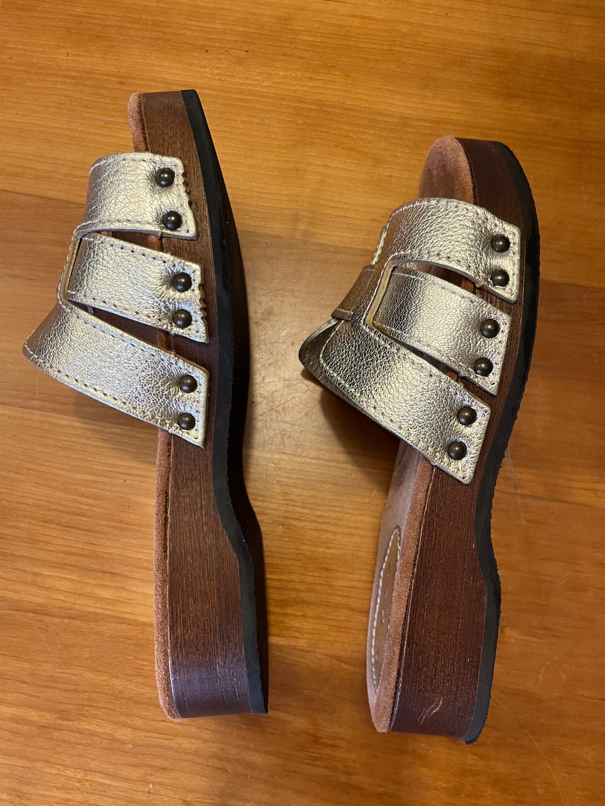 M. Gemi «The Cosima» Clog Sandal Champagne Metallic Leather Women’s 38 EUC