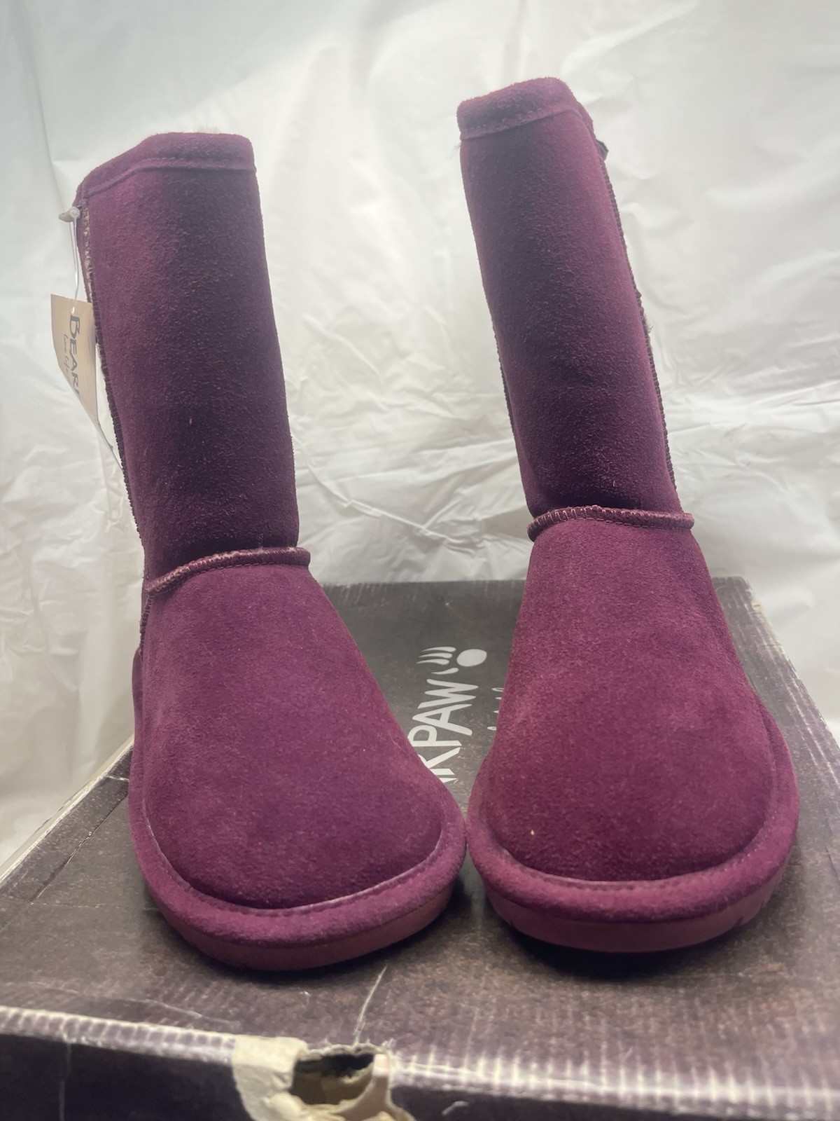 Vintage Women Bearpaw Emma Short Boysenberry 608 W.