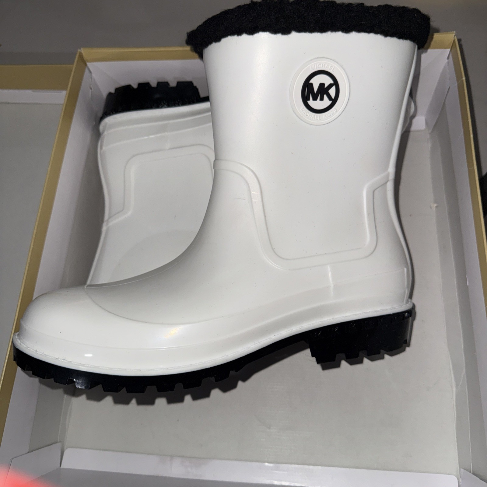 Michael Michael Kors Montaigne Rain Boot Womens 10 Optic White Black