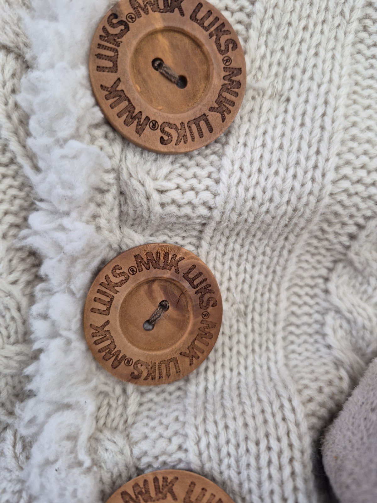 Mukluks Women’s Creme Cable Knit Sherpa Button Down Boots Size 11-12