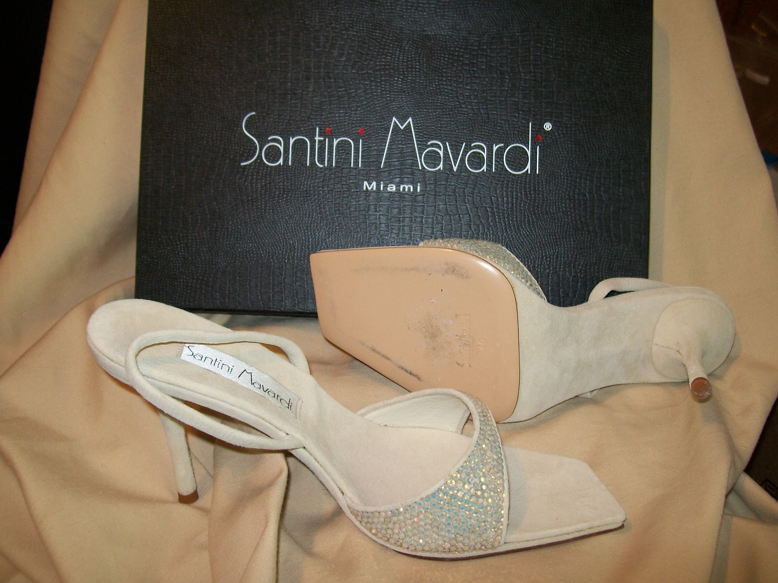 NIB Santini Mavardi Kimberly Bone Suede White Opal sandals pumps 40 10 8 medium
