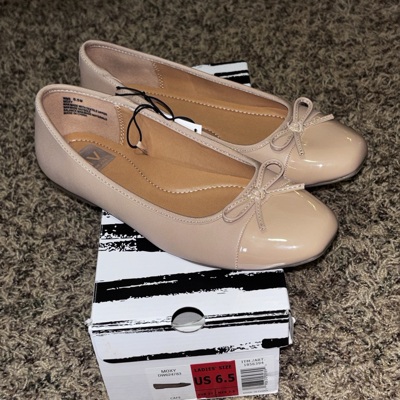dv by Dolce Vita “Moxy” Classic Office Shoe Cushioned Ballet Flat (Café) NEW 6.5