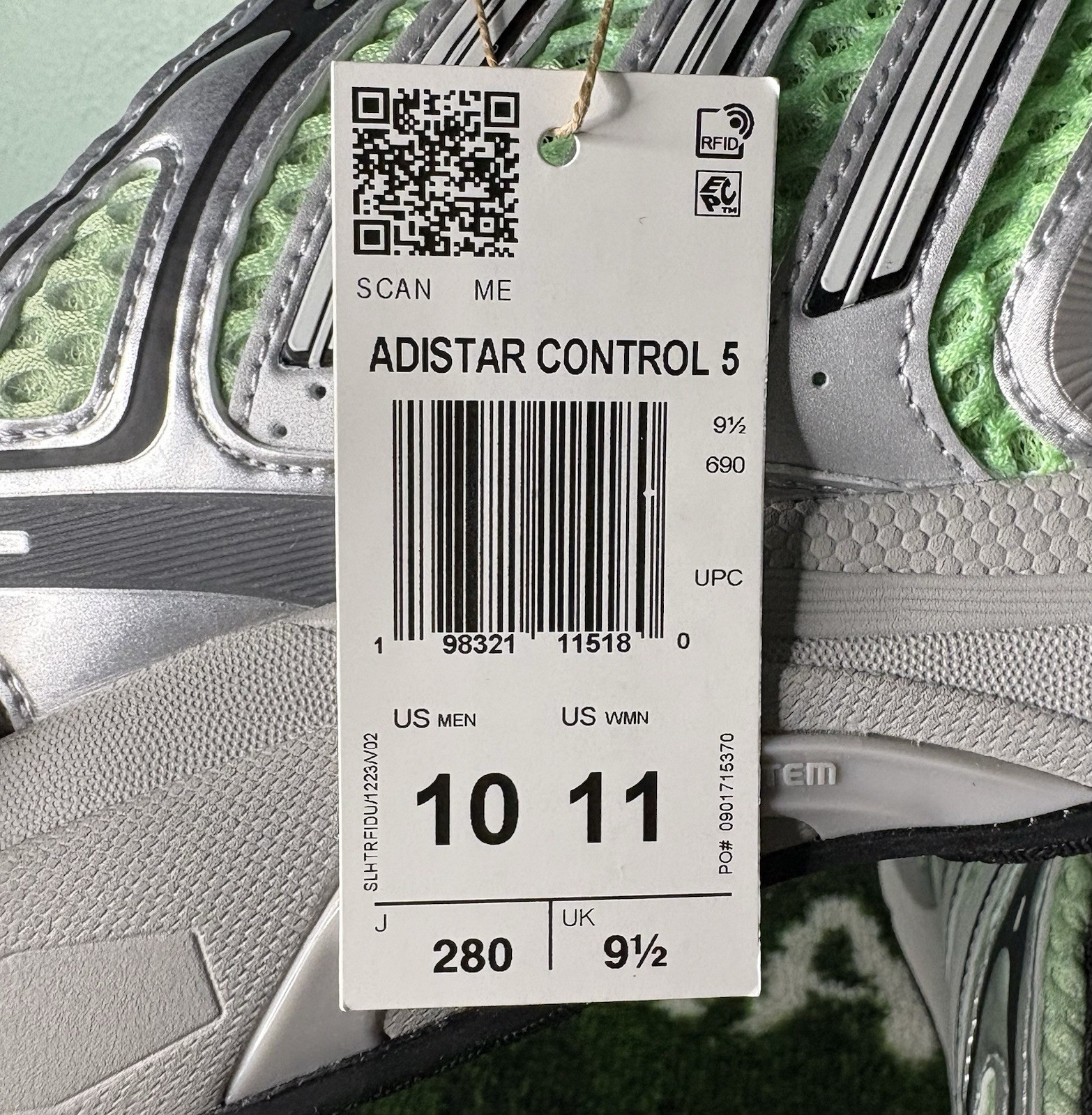 US Men’s 10/Women’s 11 – Adidas Adistar Control 5 «Green Silver» KI8589