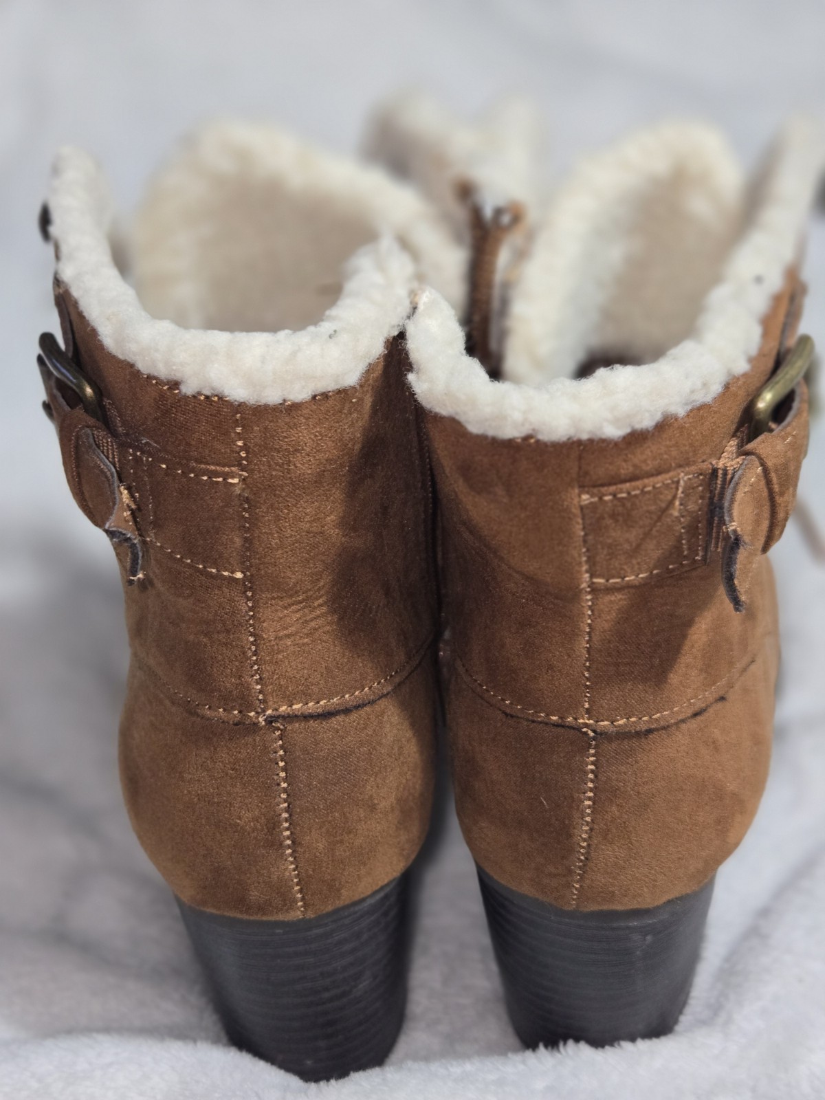 Me Too Brown Ankle Bootie Faux Fur Lined Lace-Up Side Zip Buckle Round Toe 6