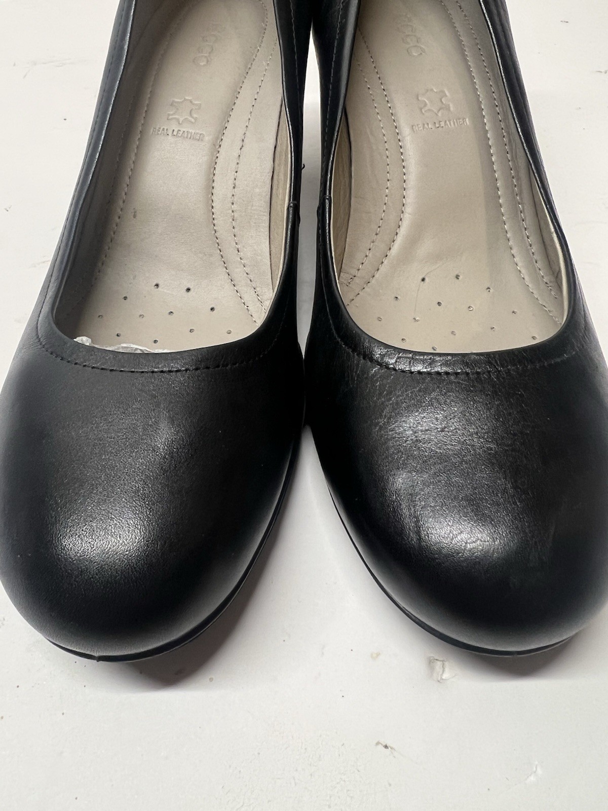 ECCO TOUCH 50 Classic Black Leather Pumps 2″ heel, Sz 38 Round Toe