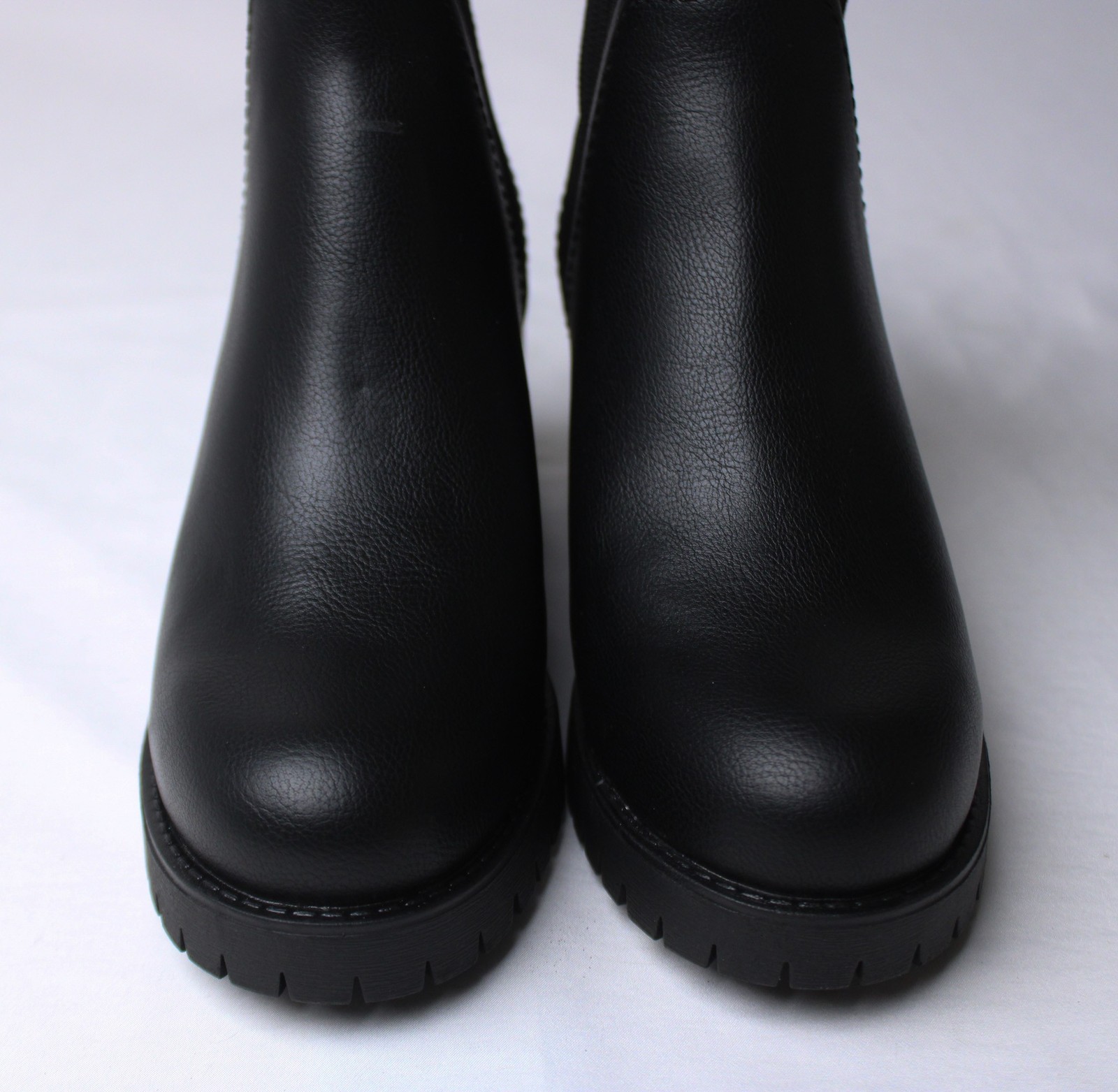 MIA Women’s Vegan Leather Jasper Chelsea Lug Sole Booties AC2 Black Size US:7