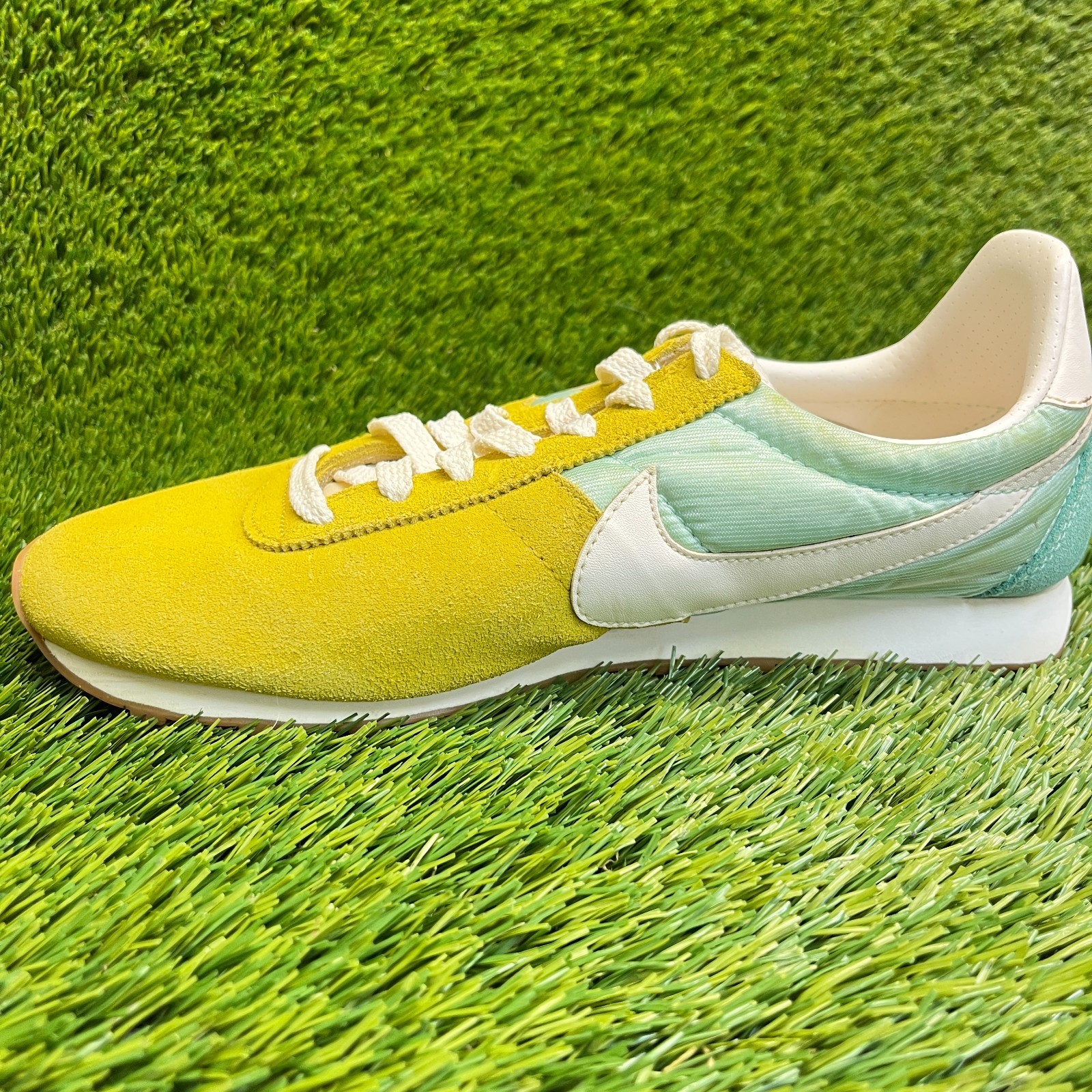 Nike Montreal Racer Womens Size 9.5 Yellow Green Athletic Tennis Shoes Sneakers