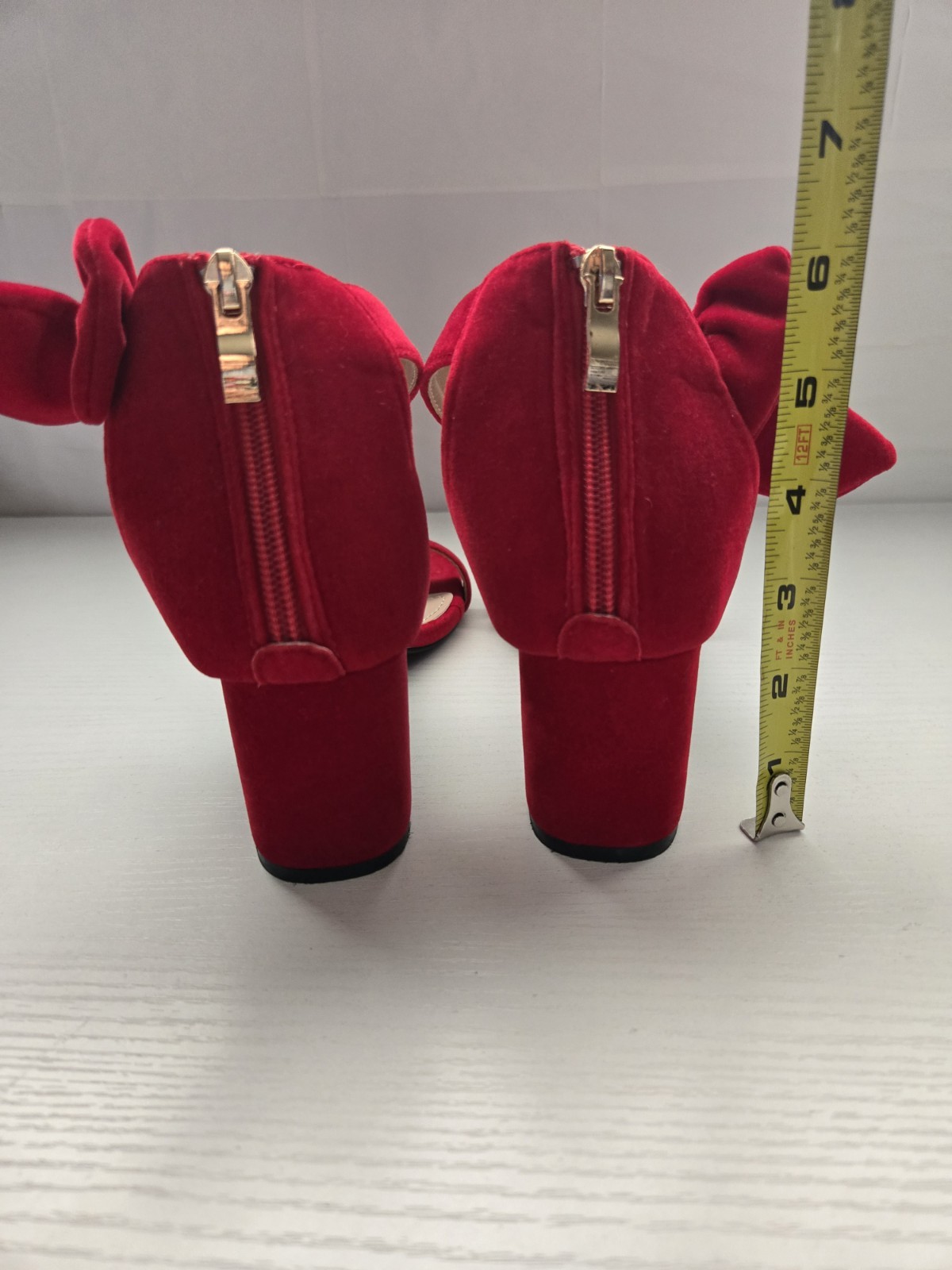 Womens Red Bow Faux Suede Gold Color Zipper Strap Block Heel Sandals Size 38