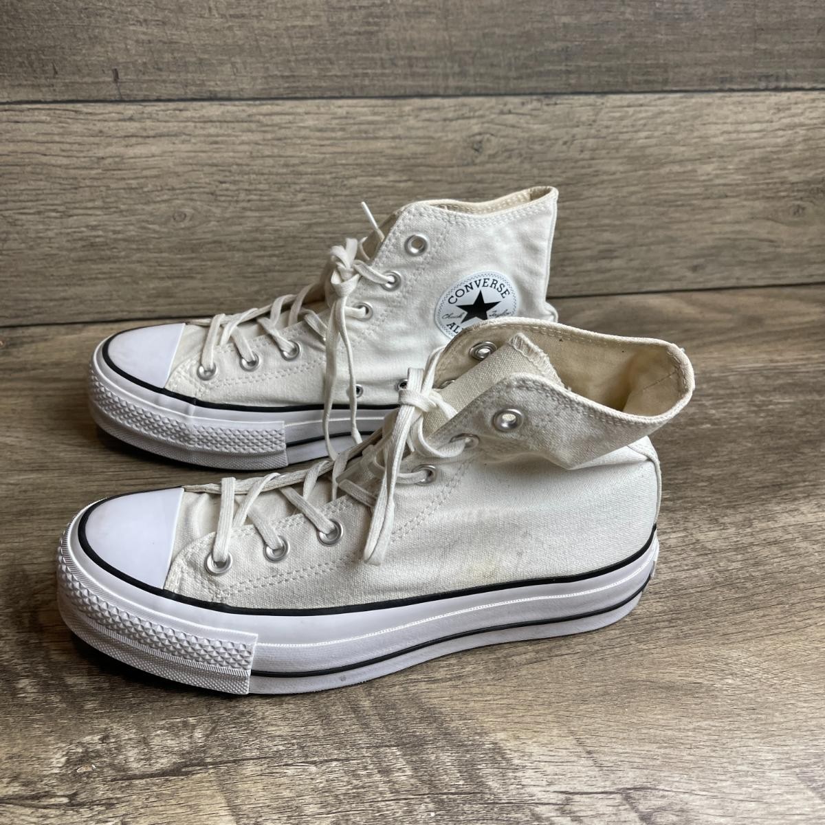 Converse Chuck Taylor All Star Hi Platform 560846C Womens 8 Athletic Shoes White