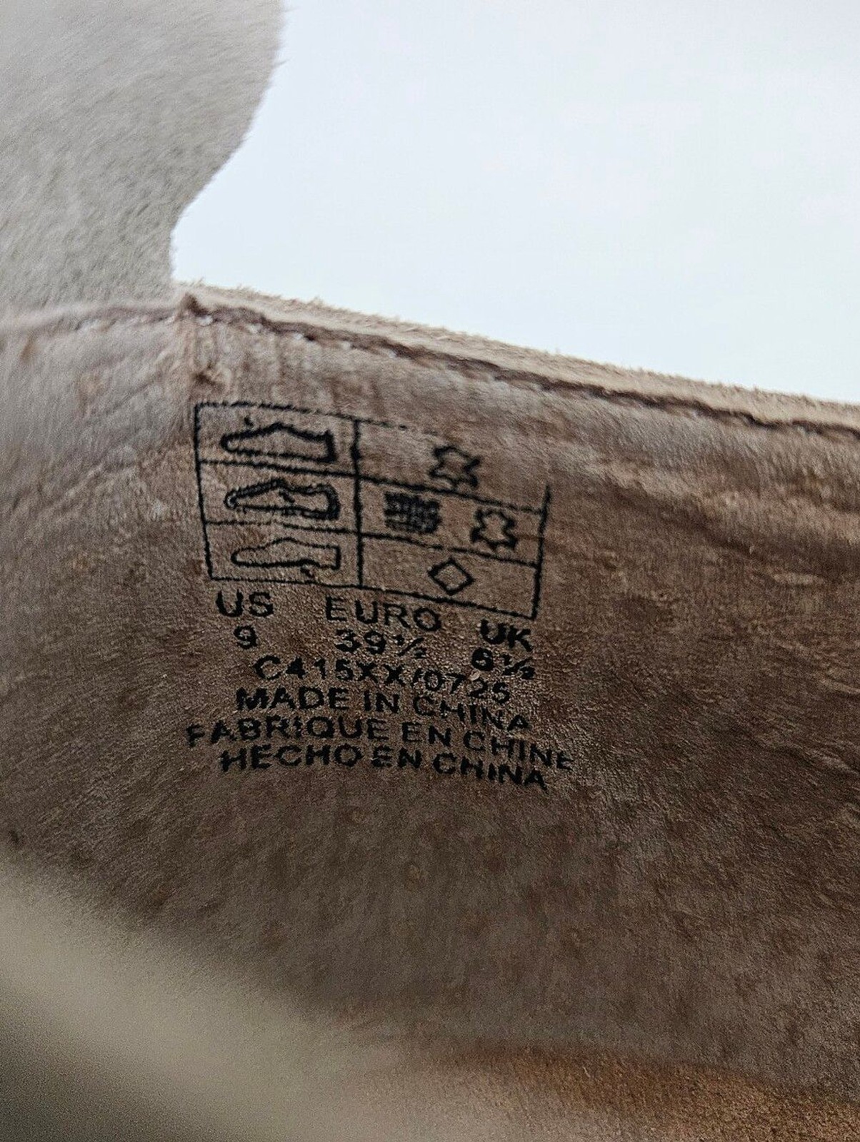 NWOT Kelsi Dagger Brooklyn Anthropologie Olga Lug Loafer Heels Suede Tan Women 9