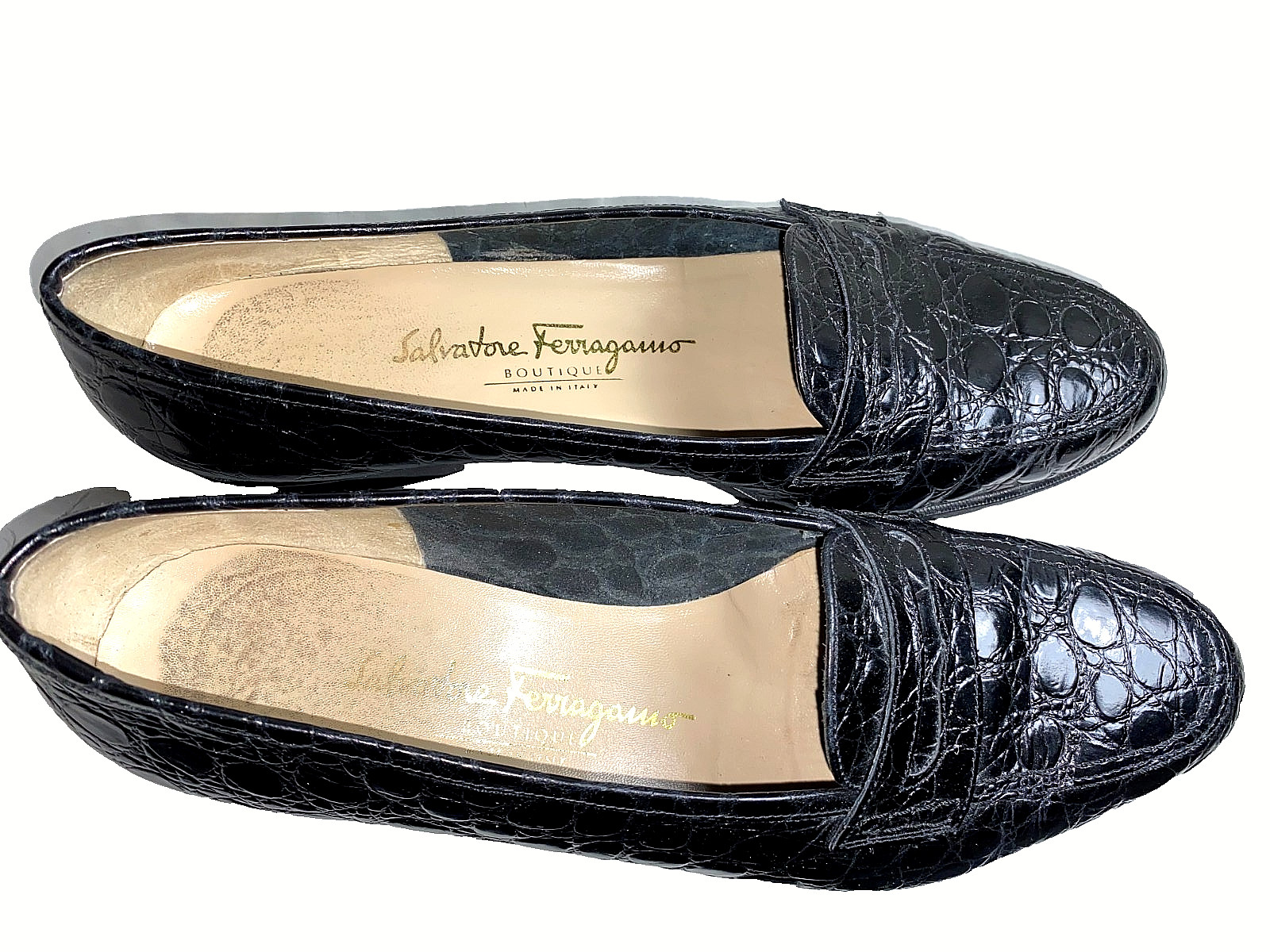 Salvatore Ferragamo Black Womens Dress Shoes Embossed Leather Size 9 c ITALY