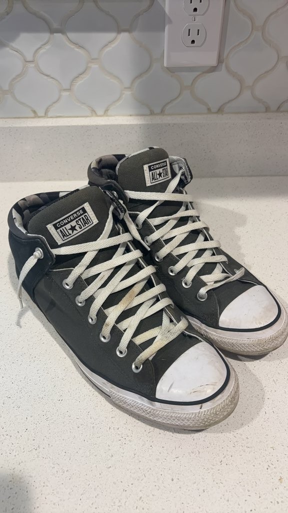 Converse Chuck Taylor All Star High Top Sneakers
