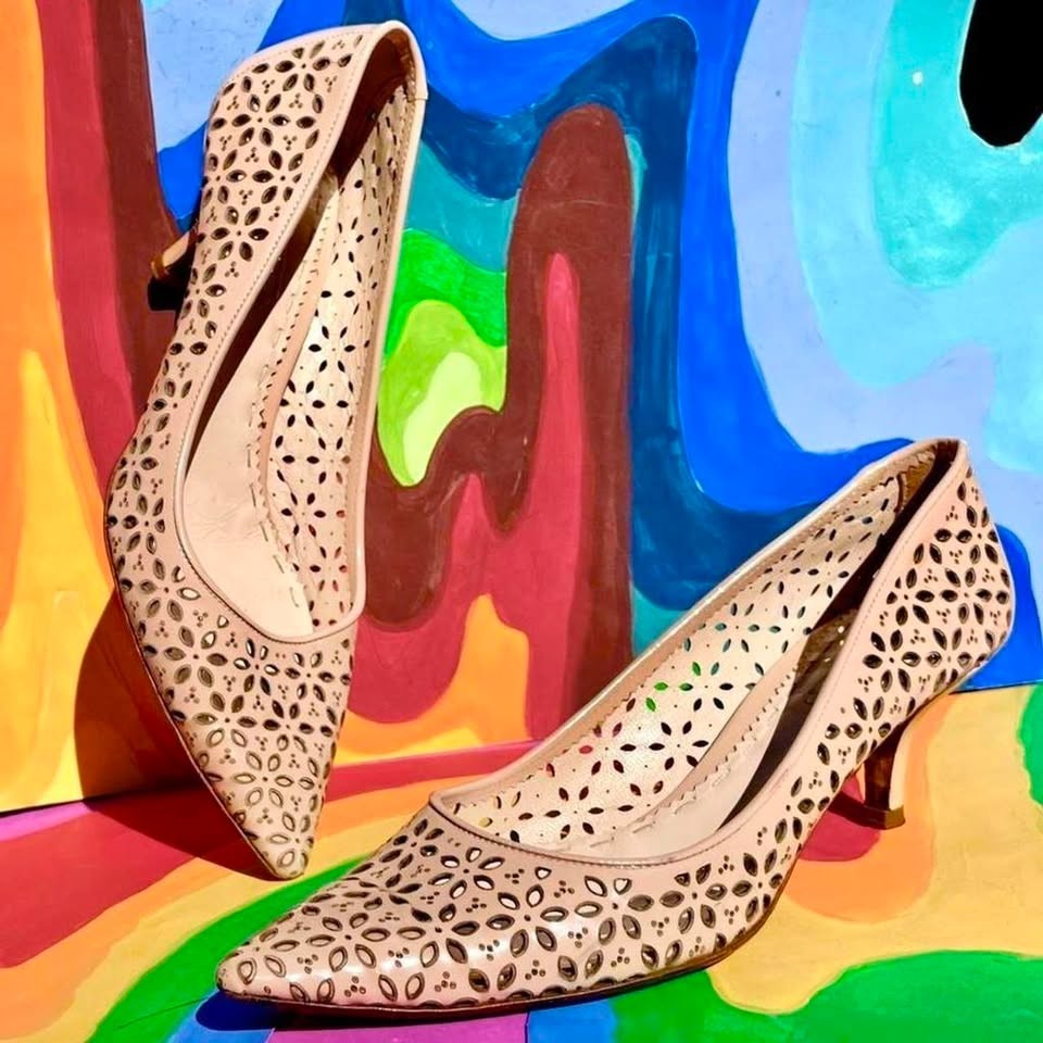 Y2K Prada peach patent leather kitten heels Women’s size 35.5 US 5.5