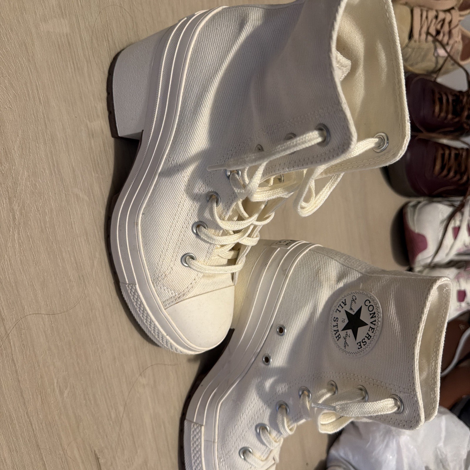 Size 7.5 – Converse Chuck Taylor All Star Modern Lift Platform High heel Cream