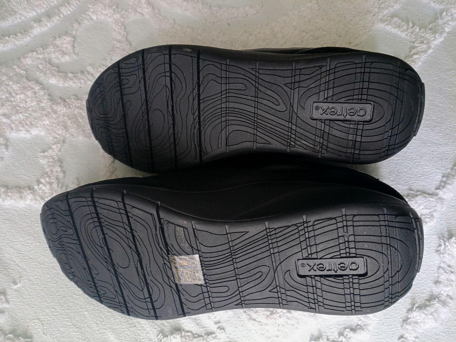 Aetrex Women’s Megan Arch Support Sneaker Black Sparkle Size 8