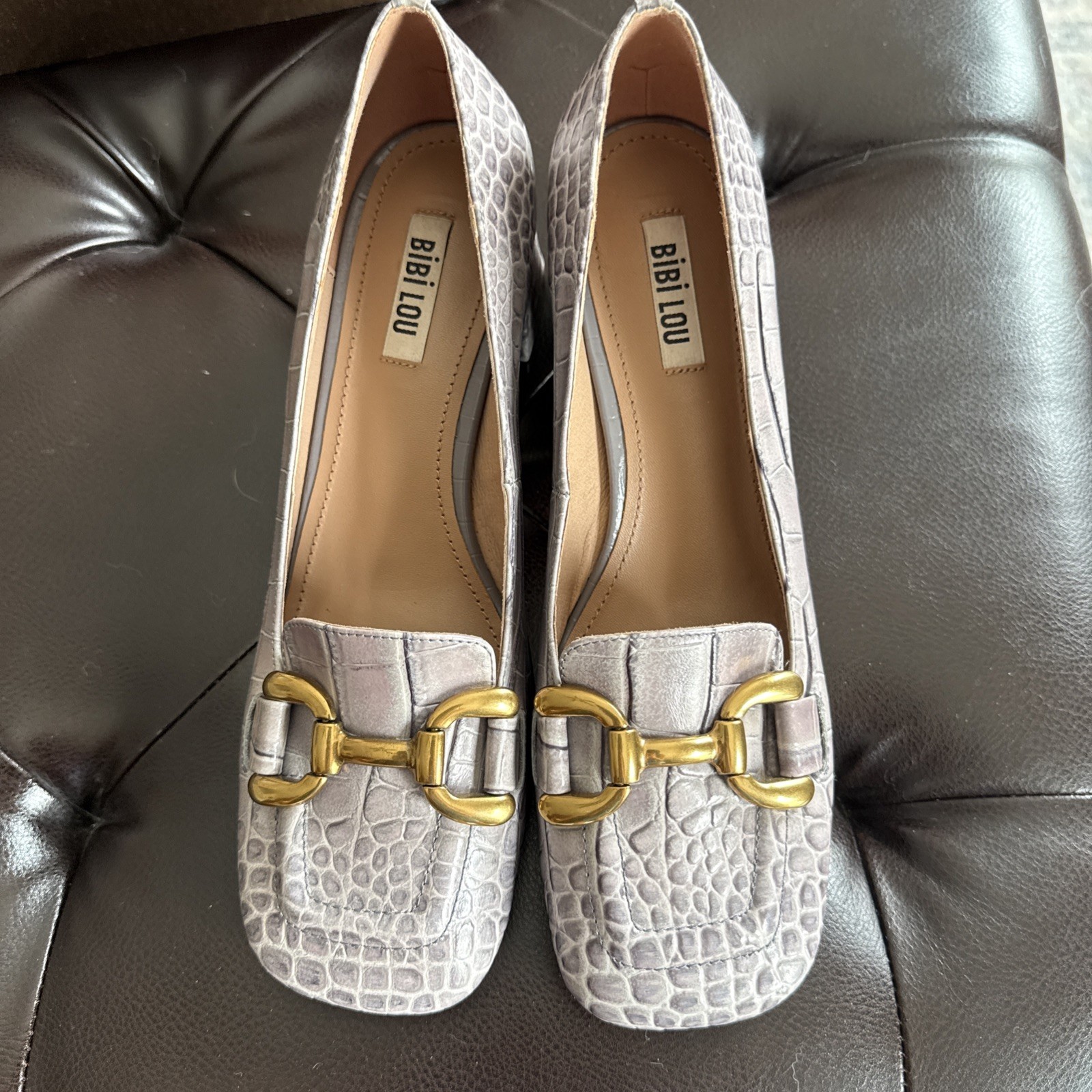 Bibi Lou Anthropologie Croc Embossed Leather Heels Gray Gold Horsebit Classy