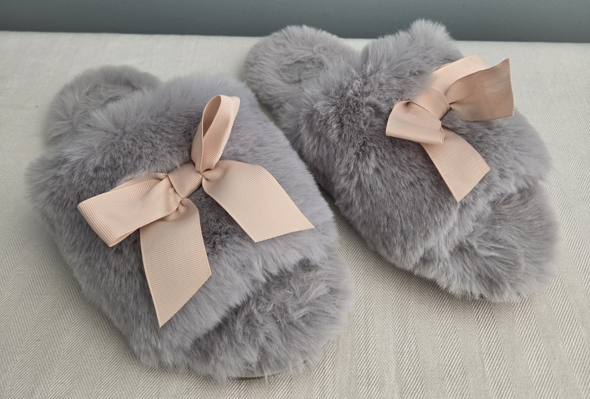 NWOT Anthropologie Shoes Size 10 Maeve Faux Fur Open Toe Slippers Gray Taupe