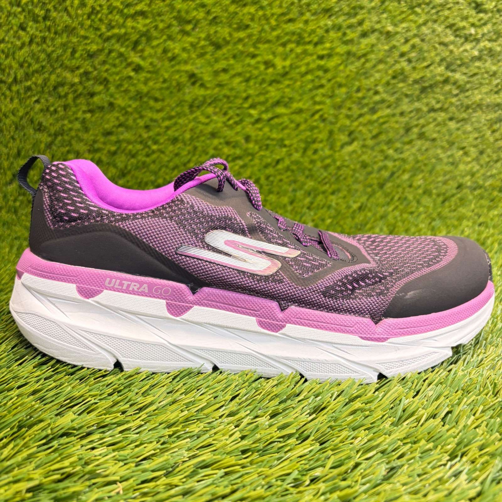 Skechers Max Cushioning Premier Womens Size 8.5 Black Running Shoes Sneakers