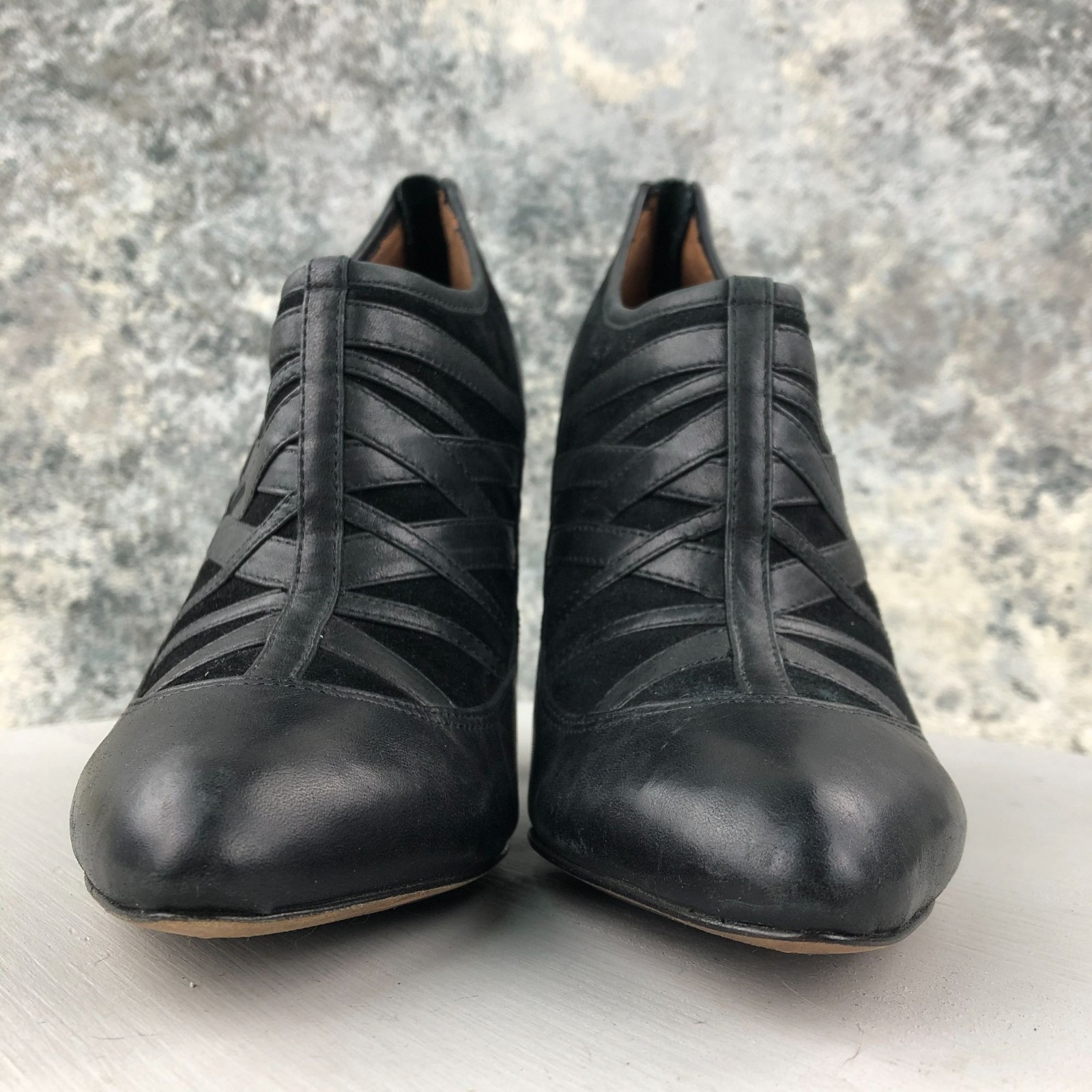 Modern Vintage Women’s Size 39 Lil Ro Black Leather Pointed Toe Ankle Booties