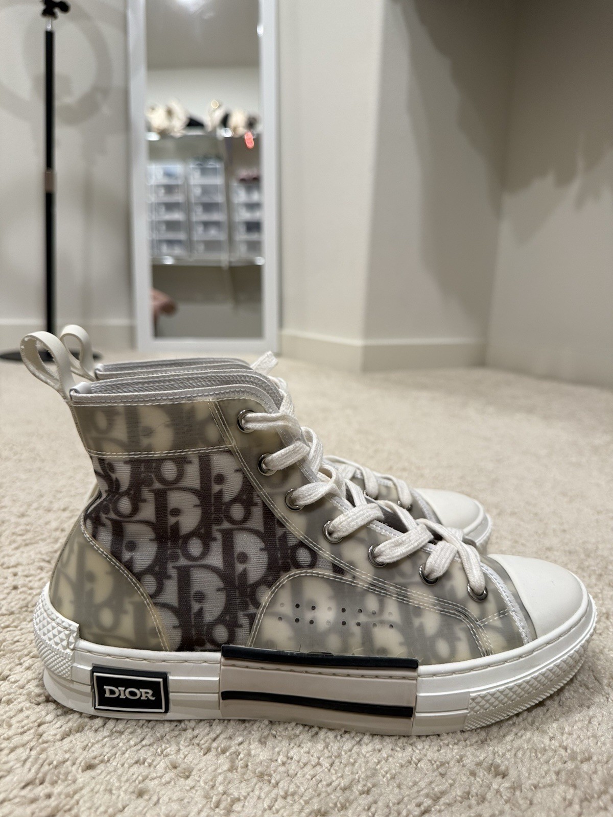 DIOR Men’s B23 Logo Oblique Canvas High Top Sneakers White size 8.5