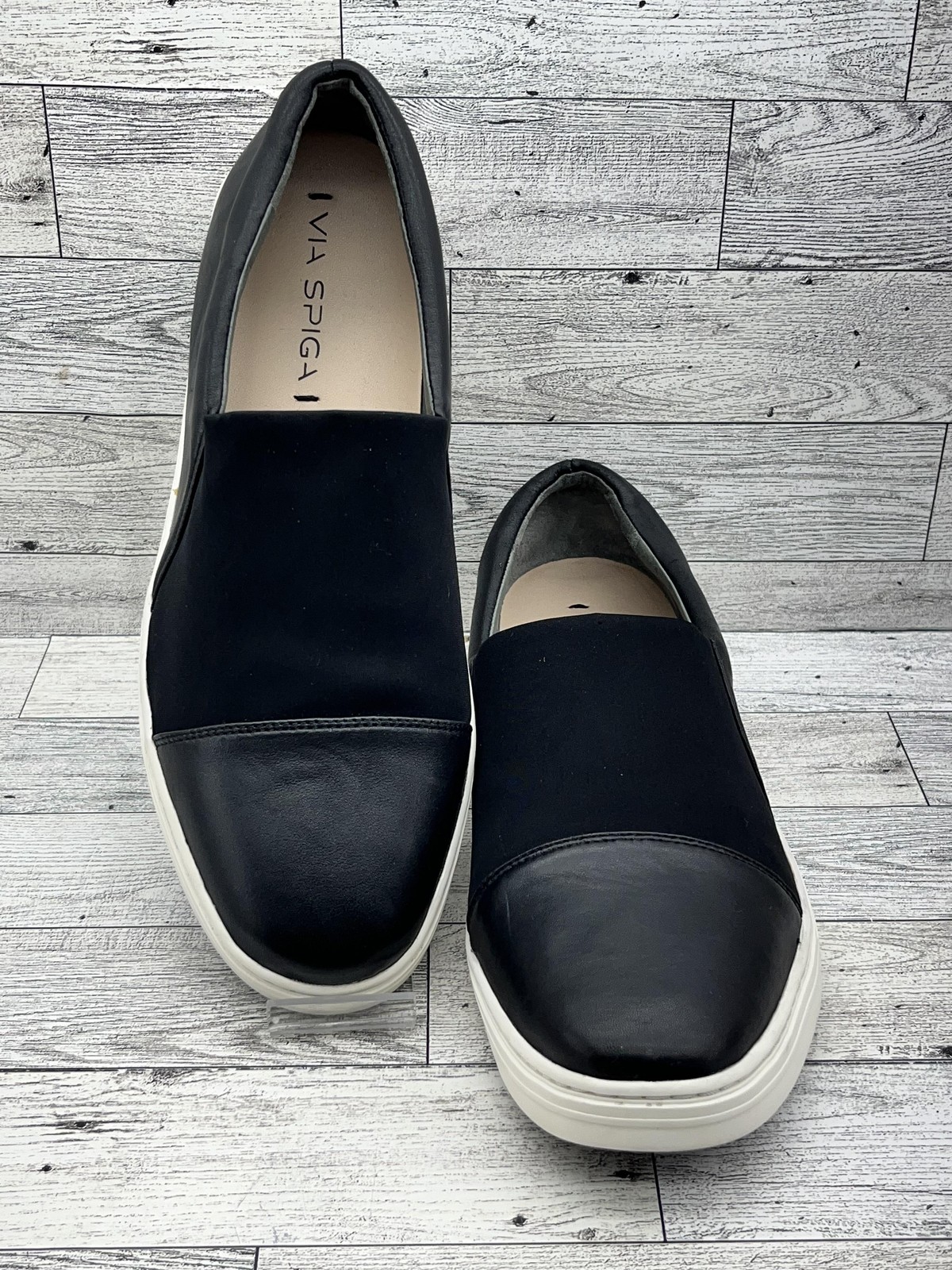 Via Spiga Shoes Womens Size 8.5 Slip On Leather Sneakers Comfort Casual Flats