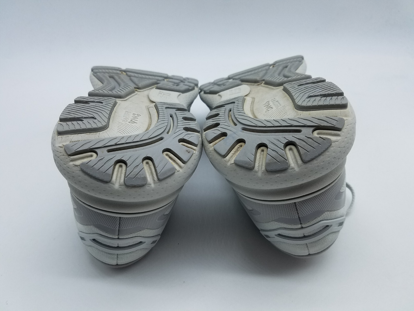 Brooks Ghost 15 Women’s Size 9 B (Medium) Running Shoes Gray *See description