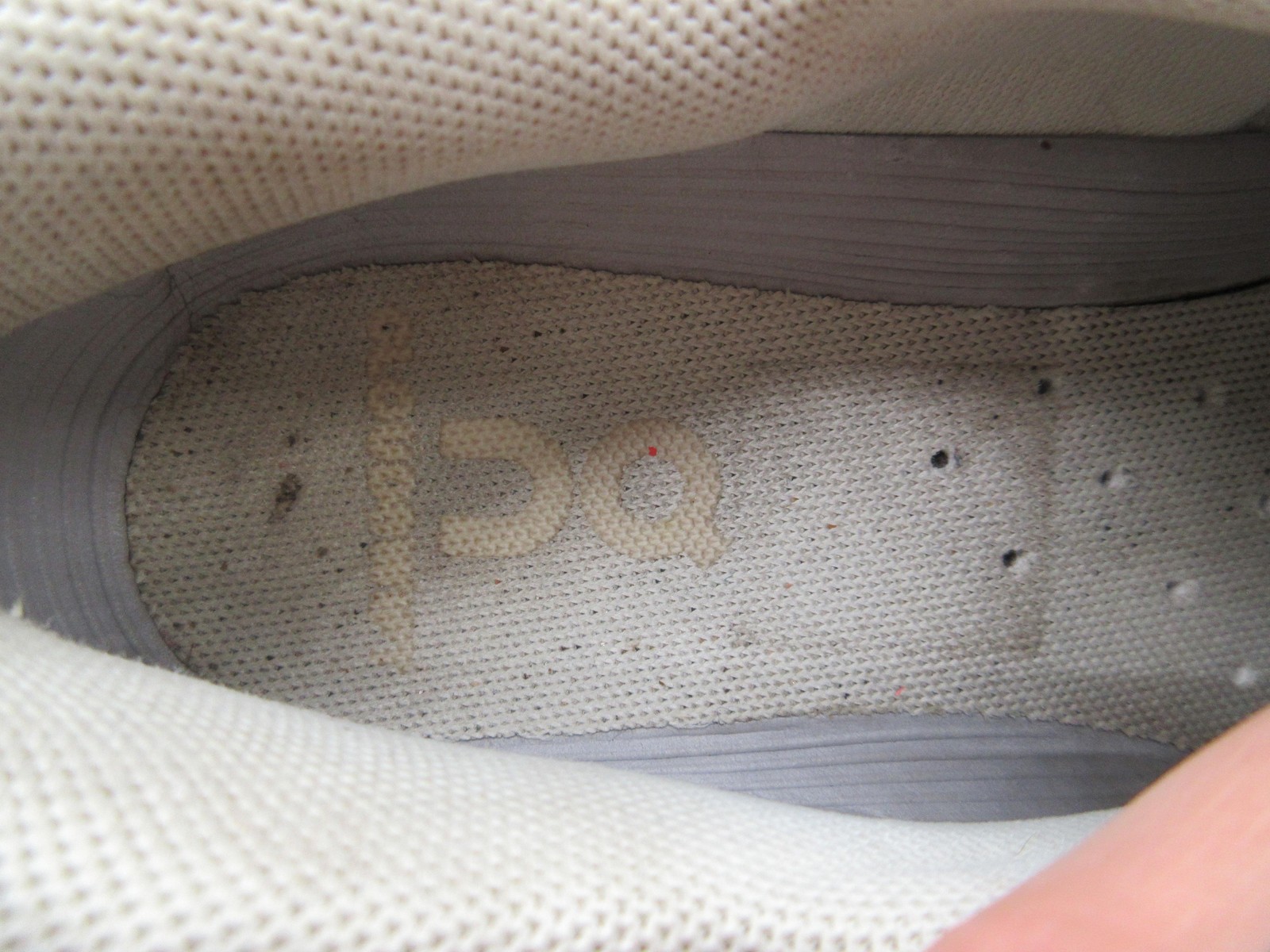 On Running Cloudswift Shoes Womens Size 7.5 Beige Gray Lime Sneakers CloudTec