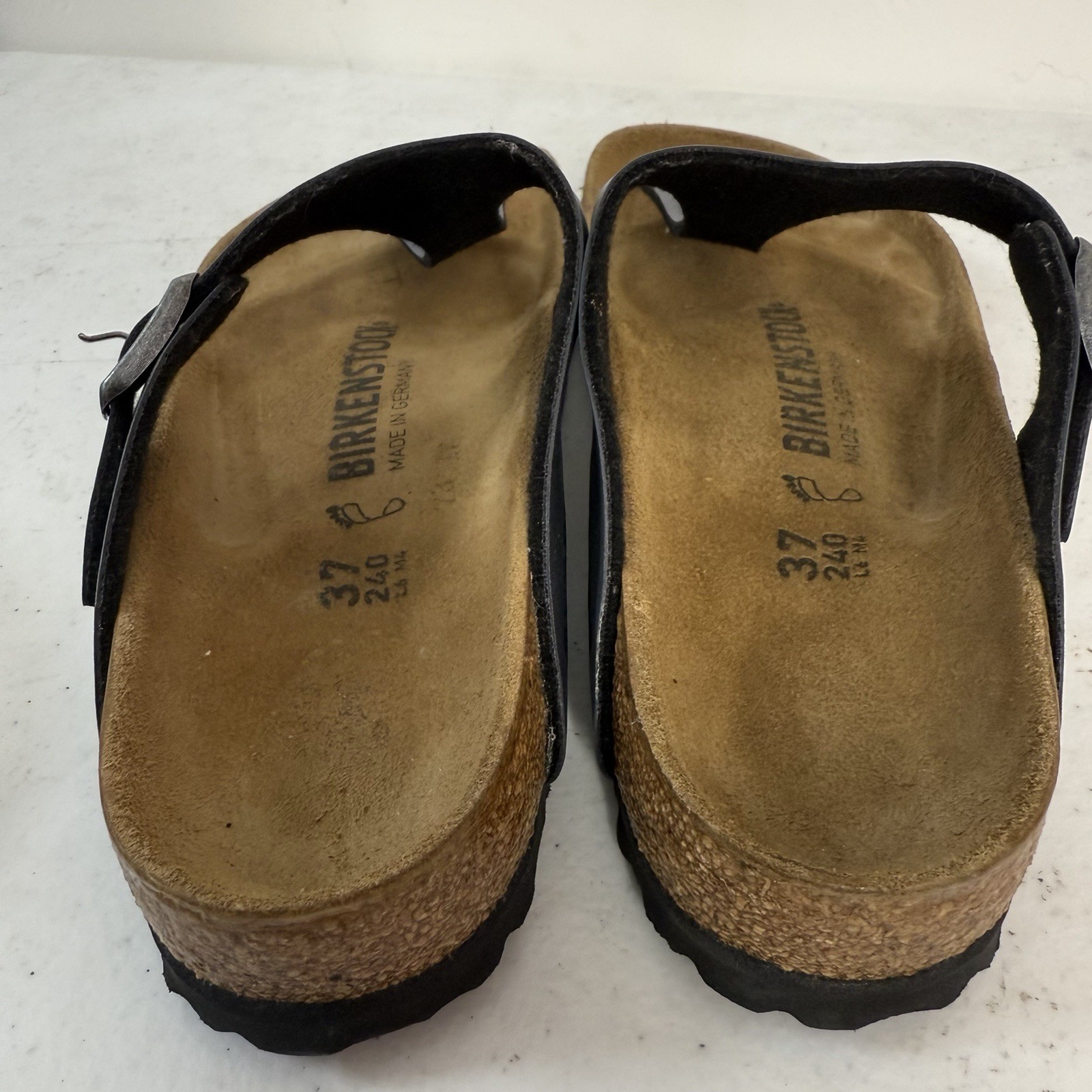 Birkenstock Gizeh Icy Metallic Thong Sandal White Size 37 /US Women’s 6-6.5 EUC