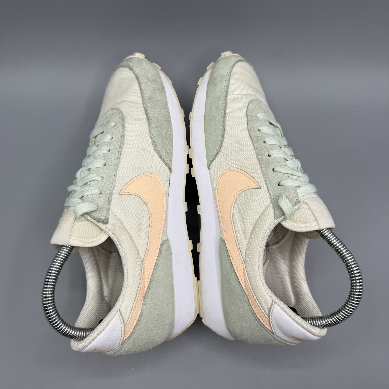 Nike Daybreak Retro Sneaker Barely Green Women Size 7.5