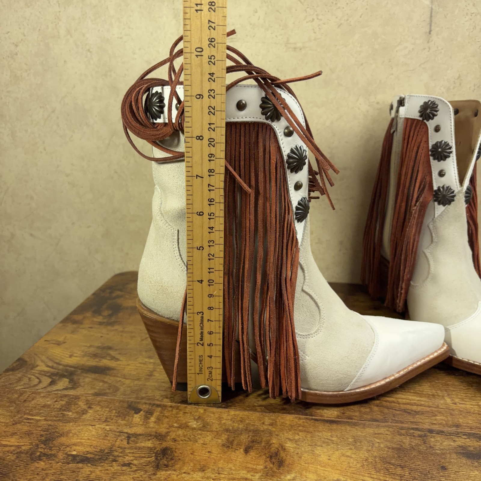 Mezcalero Western Boots Womens Size 8 White Fringe Concho Studded Boho Festival