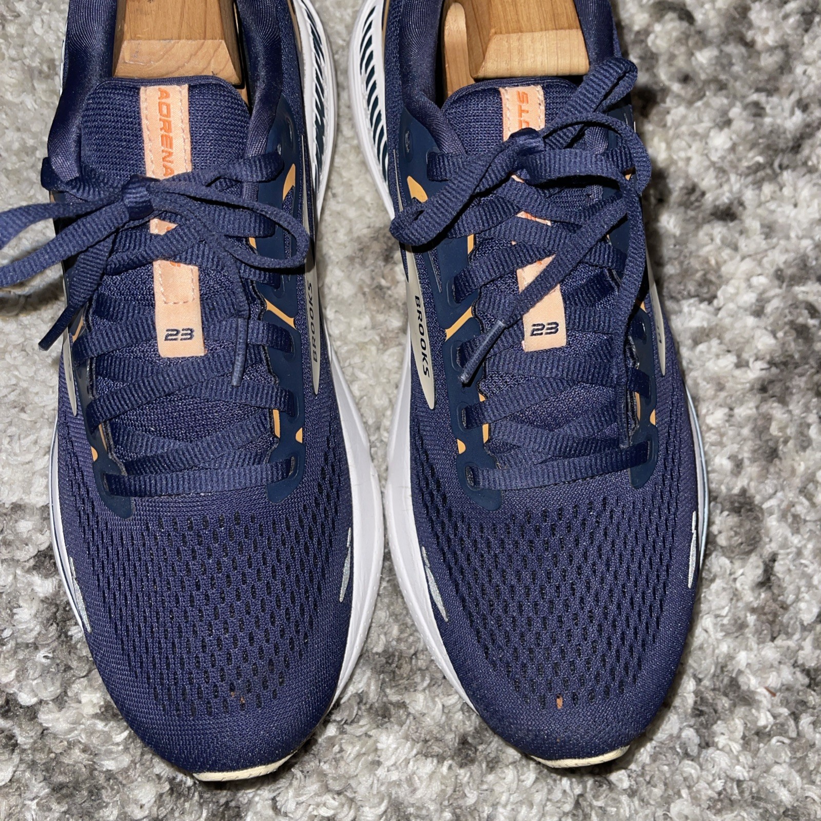 Brooks Adrenaline GTS 23 Running Shoes Womens 11 Peacoat Blue Peach 1203811B482
