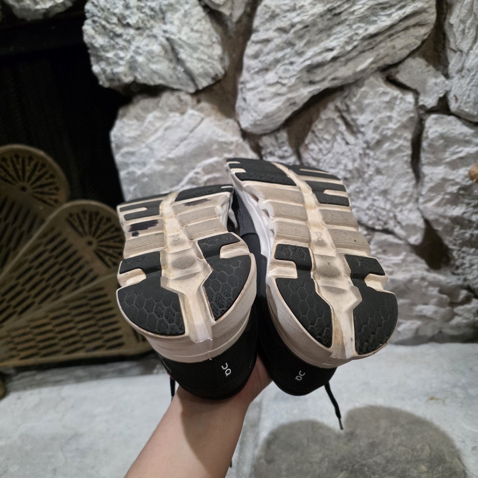 On Running Cloudrunner 2 Women’s Size 10 Shoes ‘Eclipse Black’ Running Gym