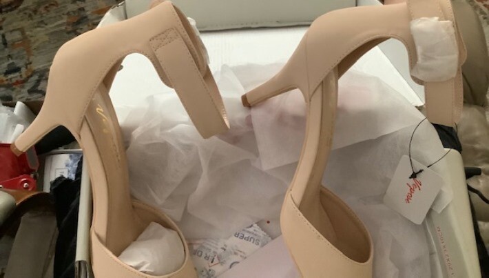 Vepose New York Size 9.5 Nude Nubuck beige high heel dress shoes style CJY031
